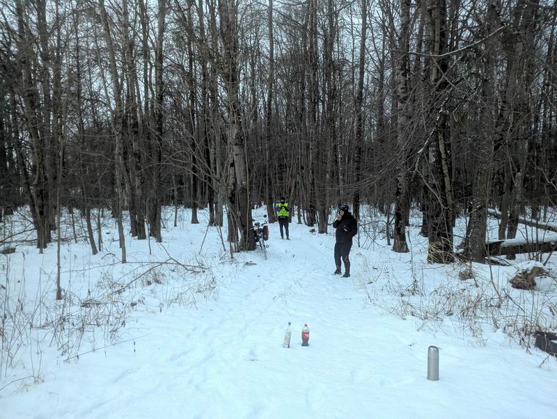 Второй пит-стоп в лесу Головенском