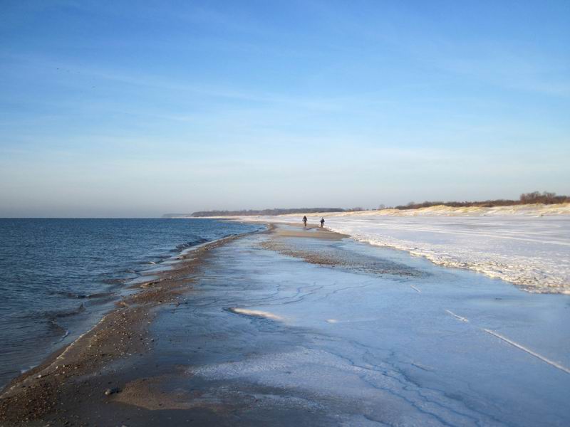 Едем по пляжу