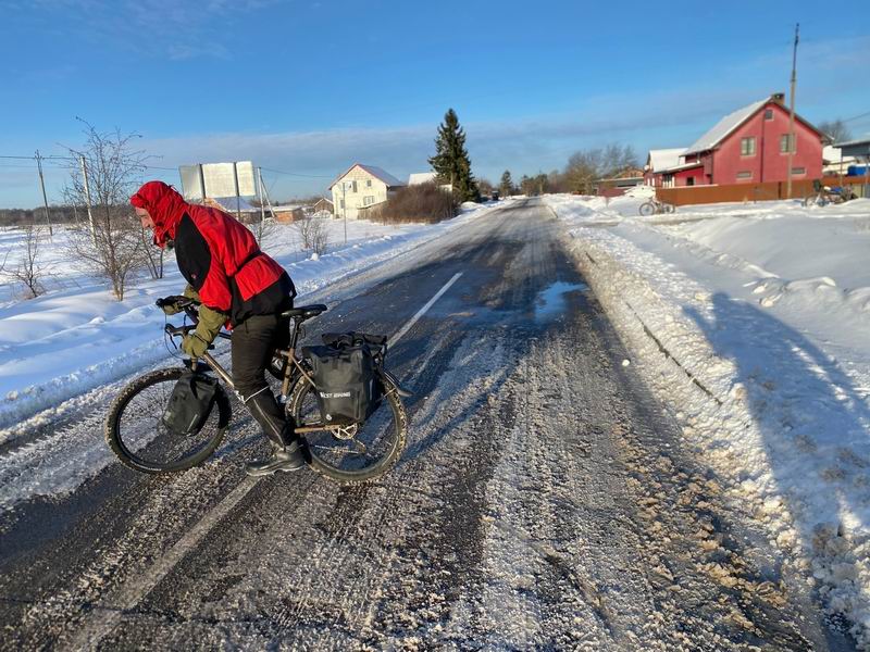 Леша тестит вел орга, который принадлежит Валентину