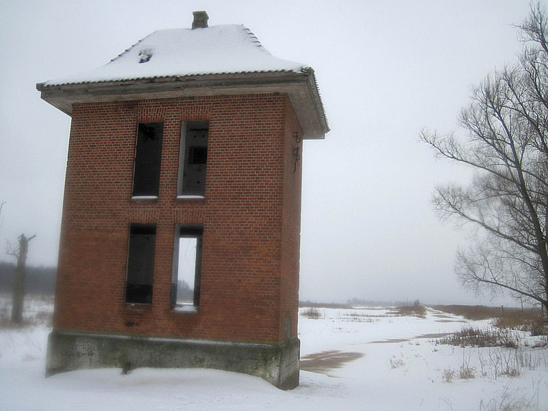 Заброшенная насосная станция