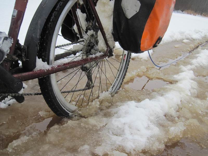 Столько воды на льду