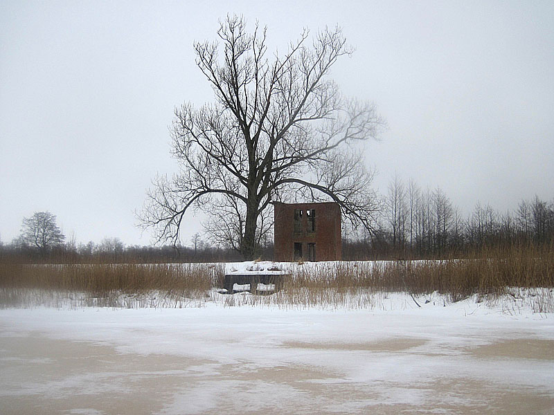 Заброшенная насосная станция