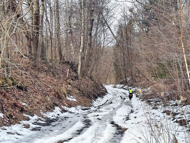 Начало спуска в долину реки Витушки