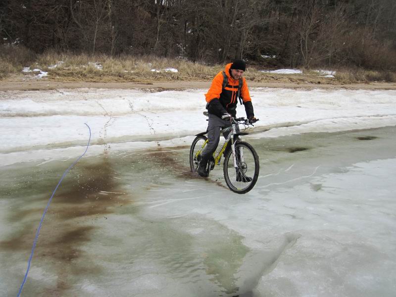 Выезжаем на лёд
