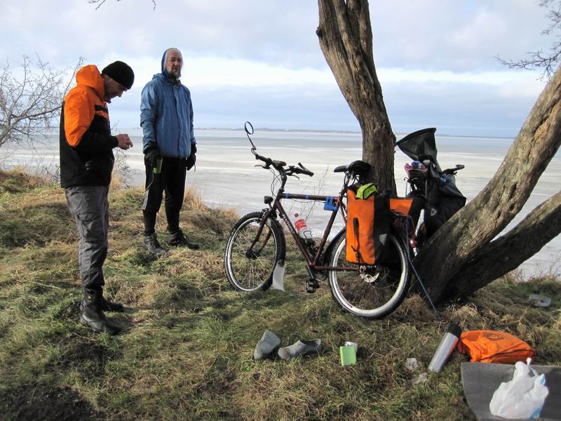 Здесь нас встретил Алексей Сажин