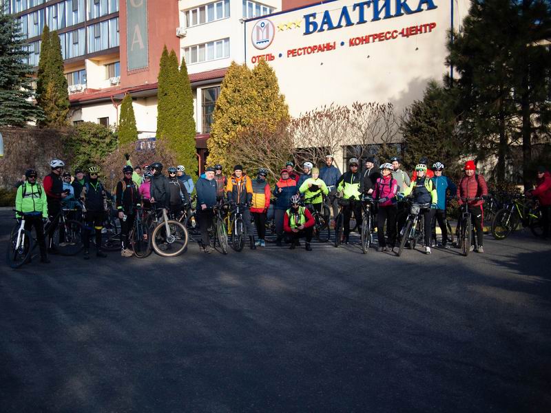 Стартовое фото участников поездки.