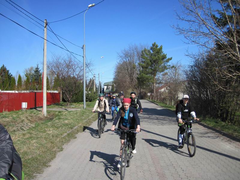 Едем по ул. Садовой в Родниках