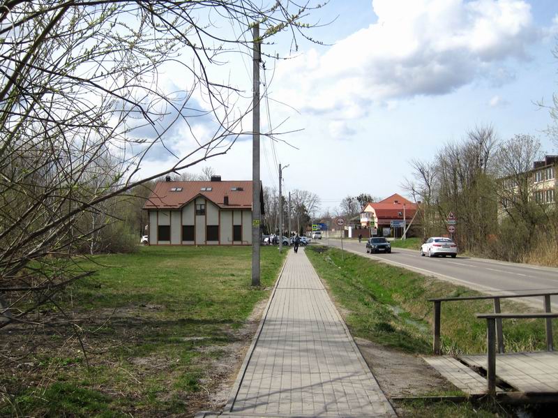 Подъезжаем к магазину