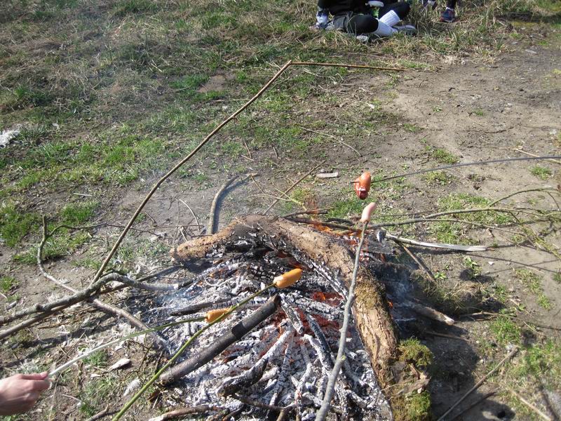 Жарим сосиски