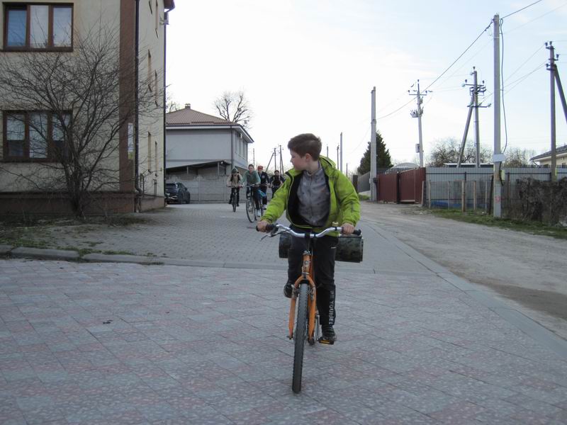 Едем по Крайнему переулку