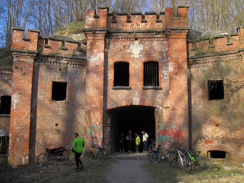 Вход в форт